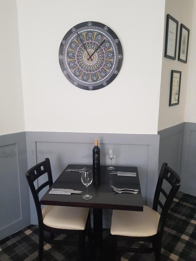 Blairgowrie and Rattray The Old Cross Inn מראה חיצוני תמונה